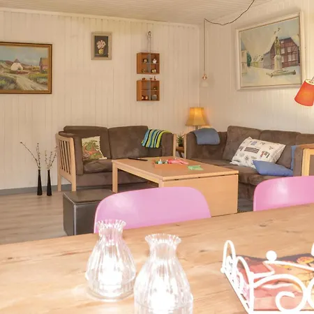 Three-bedroom In V エスビャール