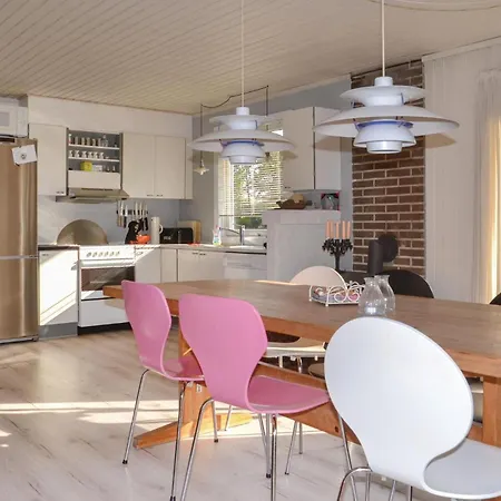 Three-bedroom In V エスビャール