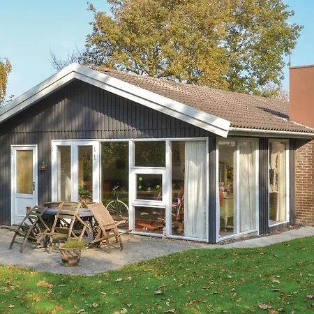 Three-bedroom In V